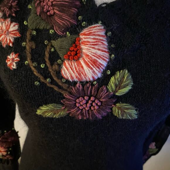 Peppe Peluso Size M Floral Embroidered V Neck Sweater Mohair Wool - Picture 4 of 7